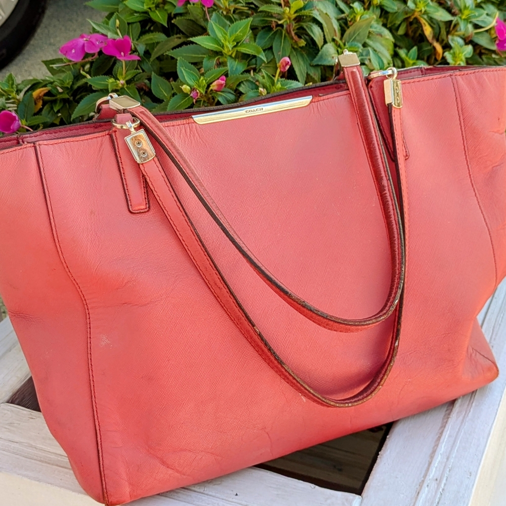 Authentic Coach Tote - Picture 5 of 12
